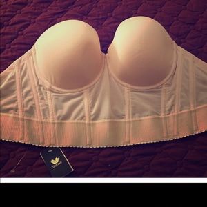 Strapless bra 34G
